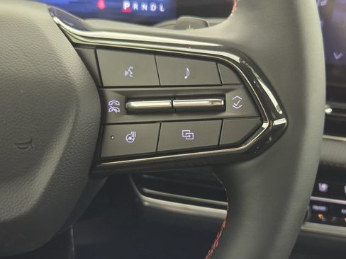 New 2026 Chevrolet Equinox RS w/ Convenience Package III FWD image 32