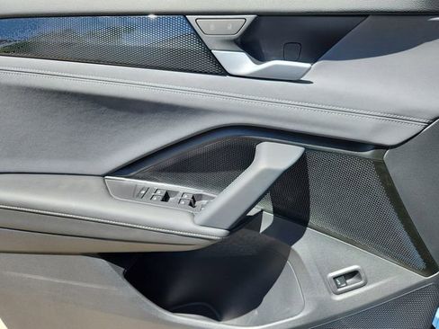 New 2026 Volkswagen Tiguan SE AWD/4WD image 6