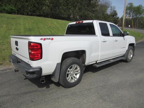 Used 2017 Chevrolet Silverado 1500 LT w/ All Star Edition AWD/4WD image 3