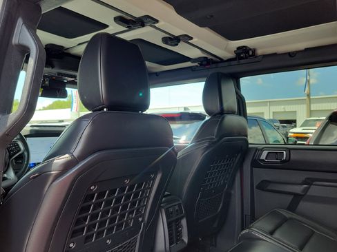 Certified 2025 Ford Bronco Badlands AWD/4WD image 12