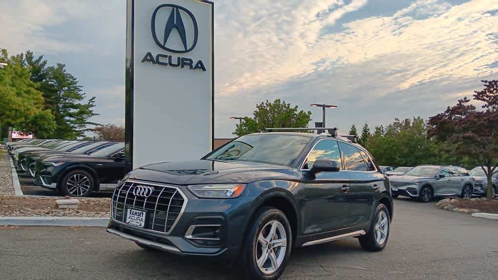 Used 2023 Audi Q5 2.0T Premium w/ Convenience Package AWD/4WD image 1