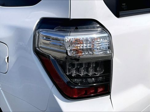 Used 2024 Toyota 4Runner SR5 Premium image 59