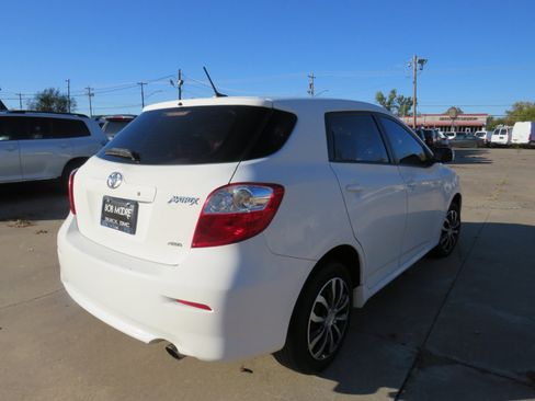 Used 2012 Toyota Matrix S image 5