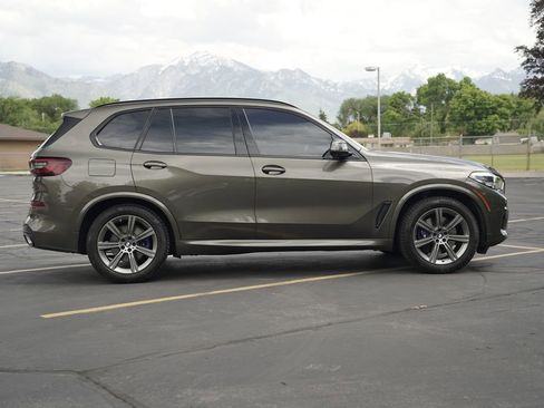 Used 2023 BMW X5 xDrive40i w/ M Sport Package AWD/4WD image 6