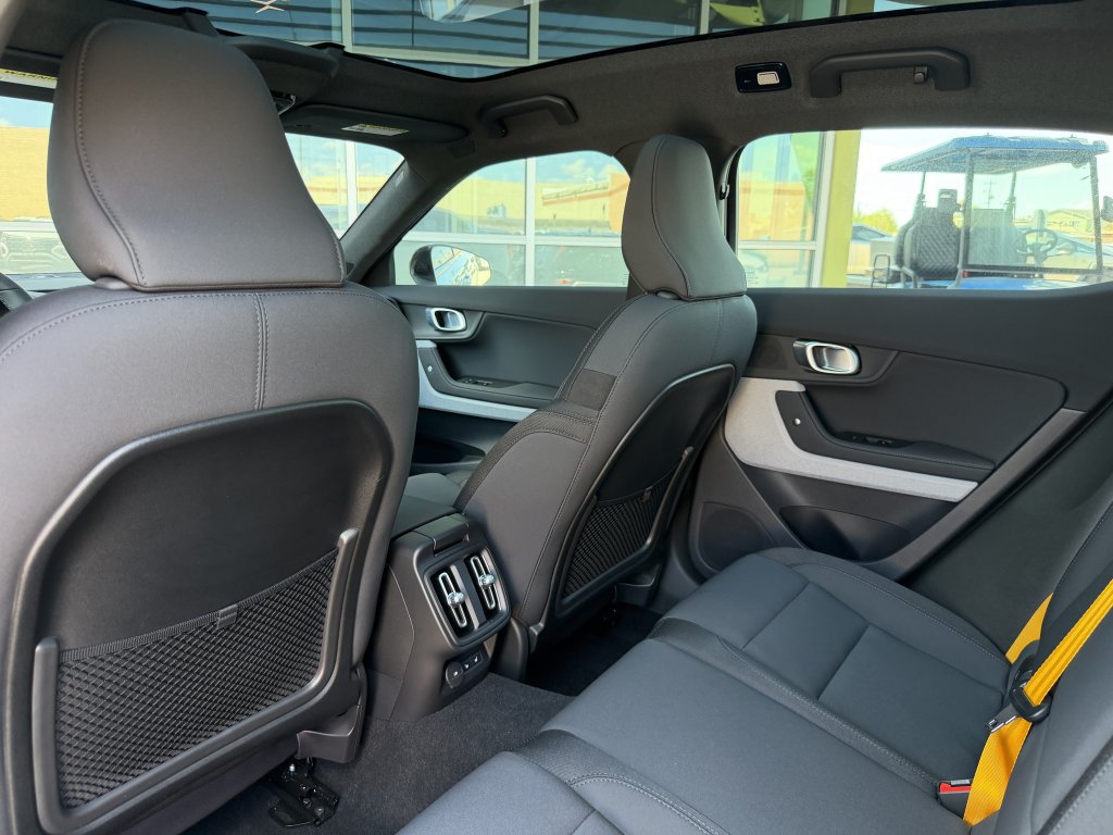 Used 2023 Polestar Polestar 2 AWD/4WD image 37
