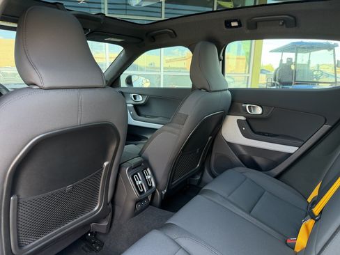 Used 2023 Polestar Polestar 2 AWD/4WD image 37