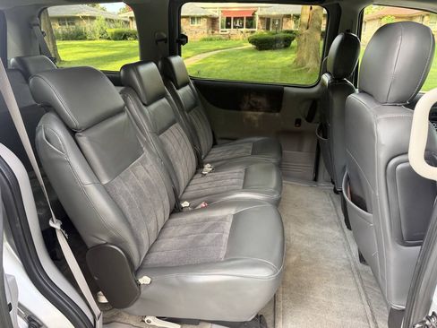 Used 2002 Chevrolet Venture Warner Brothers w/ Trailering Pkg FWD image 14