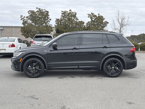 Used 2024 Volkswagen Tiguan SE R-Line image 2