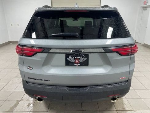 Used 2023 Chevrolet Traverse RS w/ LPO, Floor Liner Package AWD/4WD image 5