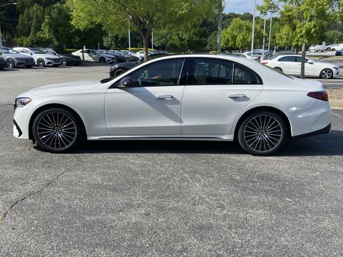 New 2026 Mercedes-Benz E 350 4MATIC Sedan image 14