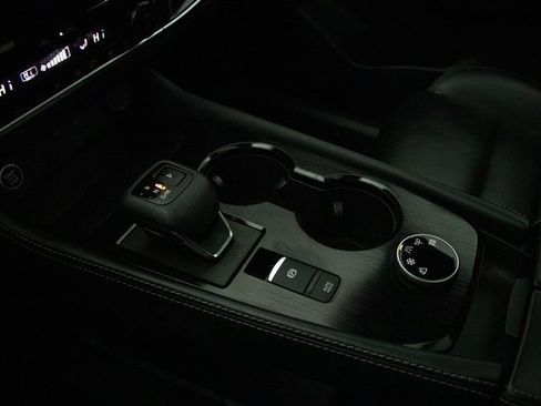 Used 2023 Nissan Rogue SL w/ SL Premium Package image 32