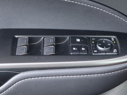 Used 2025 Lexus NX 250 FWD w/ Accessory Package (Z1) image 14