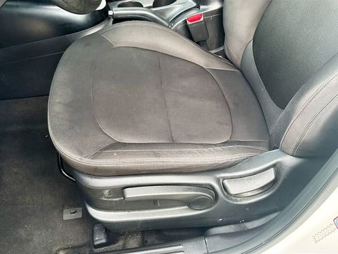 Used 2019 Kia Soul Base image 19