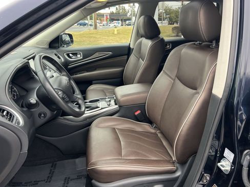 Used 2019 INFINITI QX60 Luxe w/ Essential Package image 13