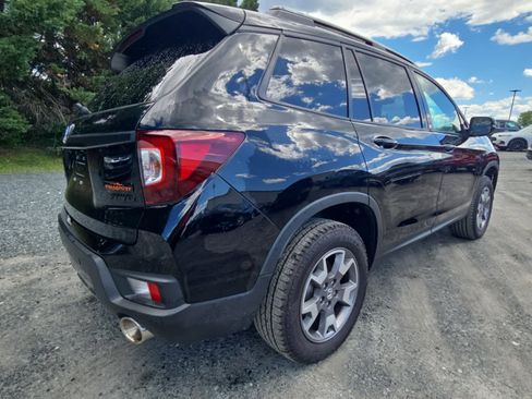 Used 2023 Honda Passport TrailSport image 7