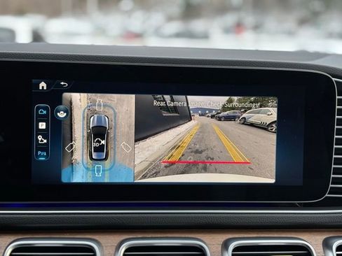 Used 2025 Mercedes-Benz GLE 450 4MATIC image 33