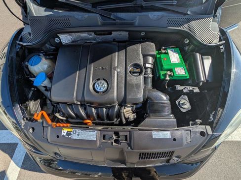 Used 2013 Volkswagen Beetle 2.5 image 46