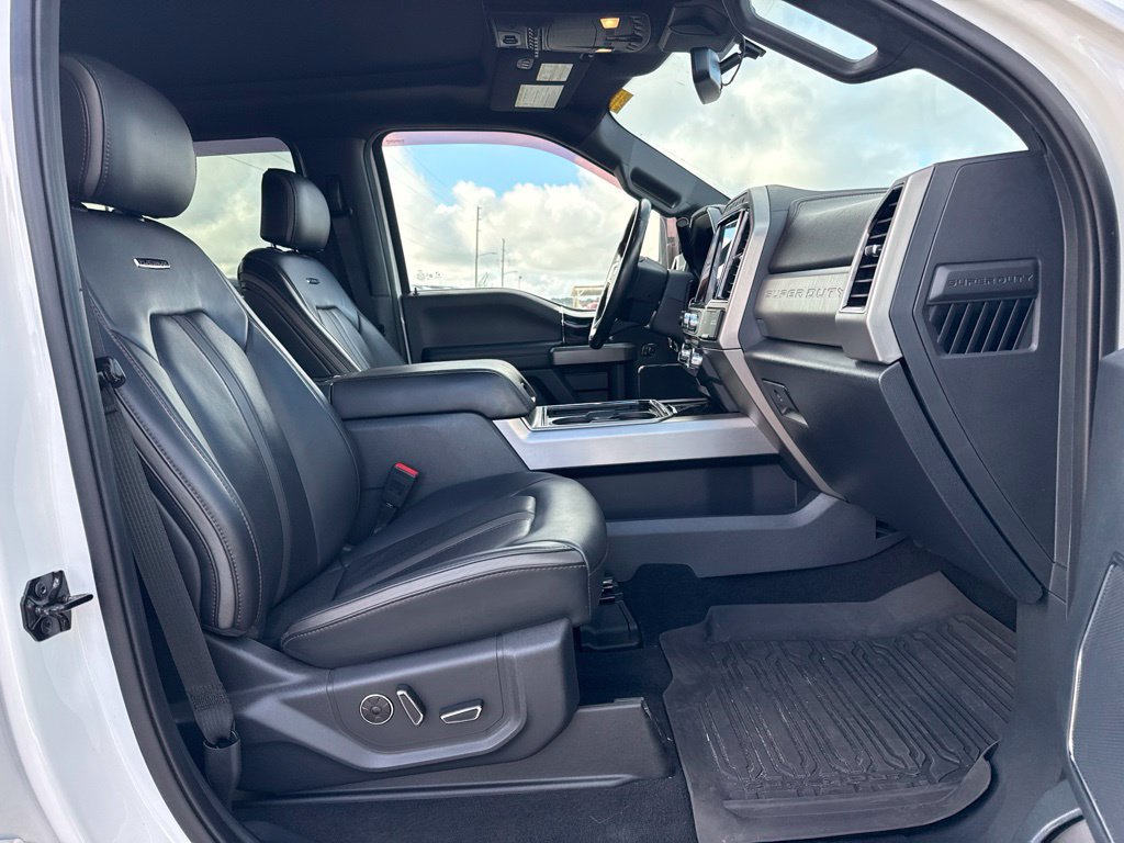 Used 2022 Ford F250 Platinum w/ FX4 Off-Road Package AWD/4WD image 10