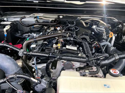 Certified 2024 Toyota Tacoma TRD Sport AWD/4WD image 30