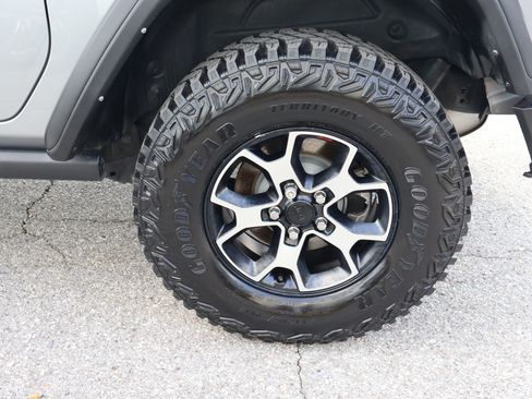 Used 2021 Jeep Wrangler Rubicon AWD/4WD image 11