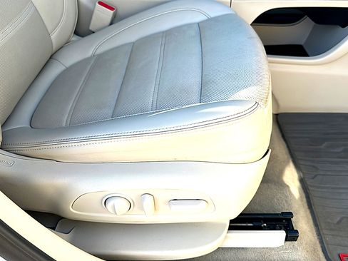 Used 2023 GMC Acadia Denali w/ Denali Ultimate Package image 26