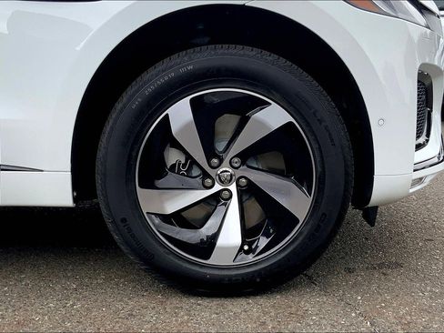 New 2026 Jaguar F-PACE R-Dynamic S image 13