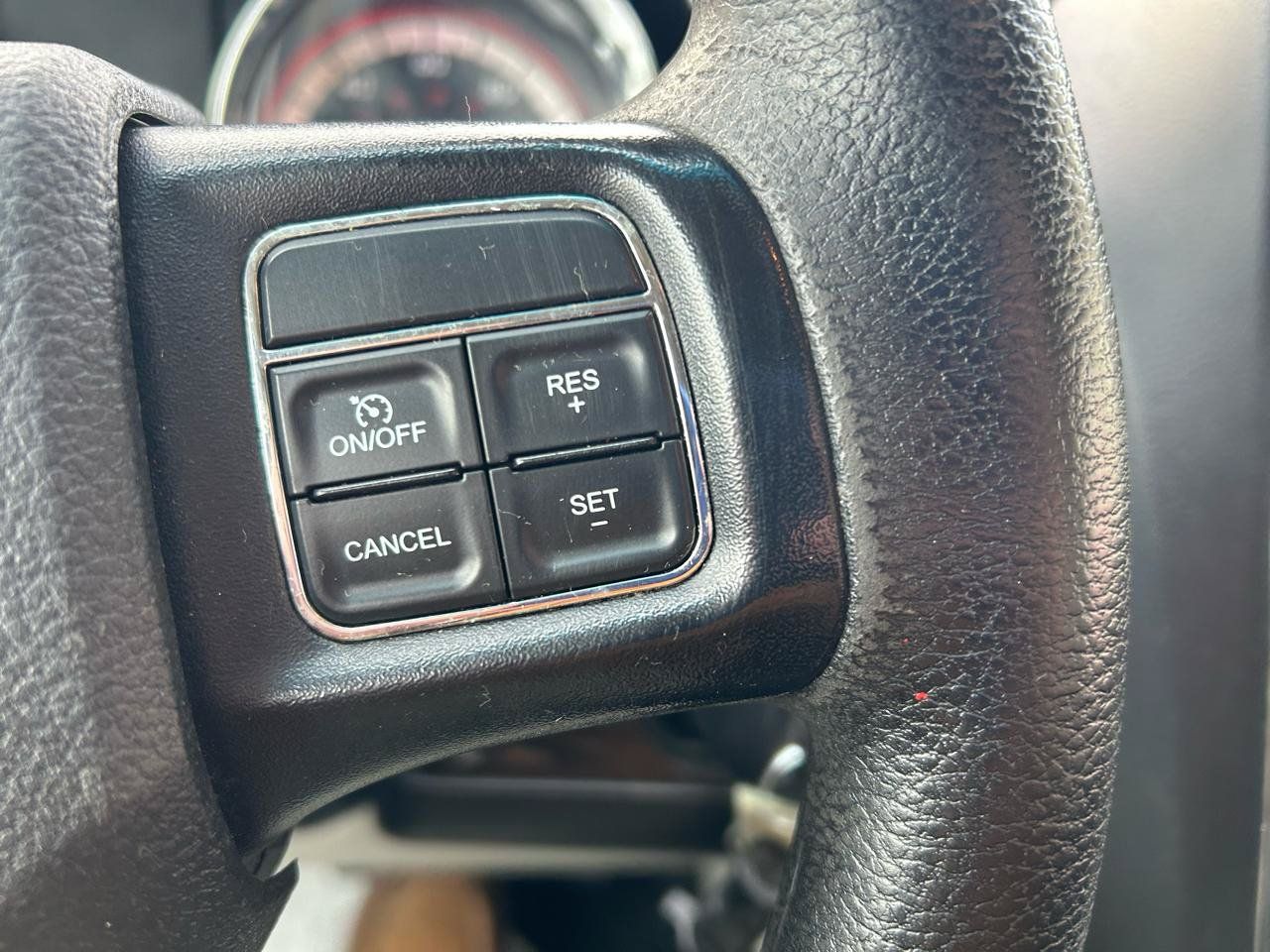 Used 2016 Dodge Grand Caravan SXT FWD image 18