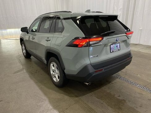 Certified 2020 Toyota RAV4 XLE w/ XLE Grade Weather Package image 6