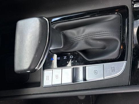 Used 2024 Hyundai Elantra SEL w/ Convenience Package FWD image 14