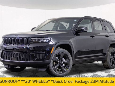 New 2025 Jeep Grand Cherokee Altitude image 2