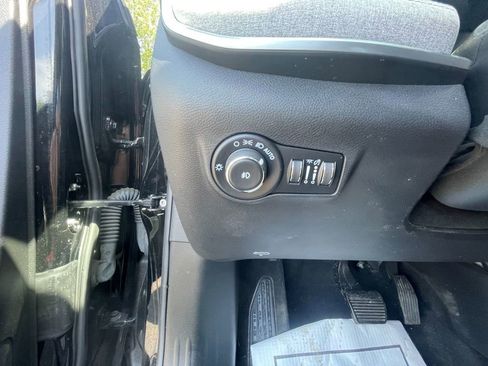 Used 2022 Jeep Compass Latitude w/ Convenience Group AWD/4WD image 14