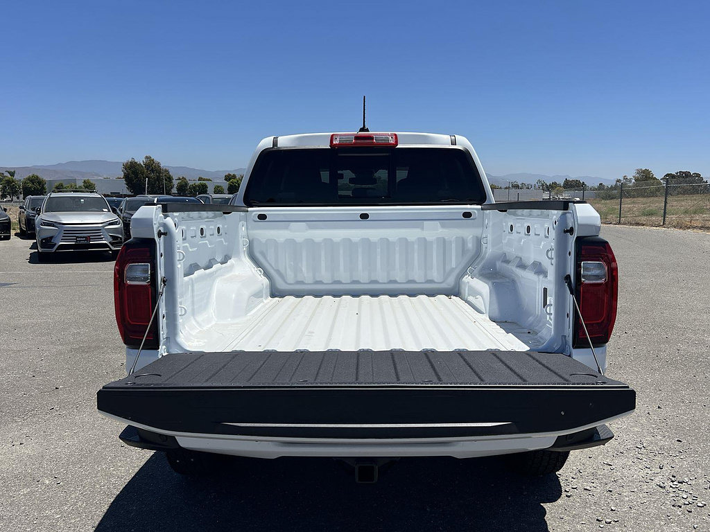 New 2026 GMC Canyon Elevation RWD image 25