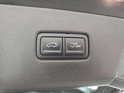 Certified 2026 Kia Carnival EX FWD image 33