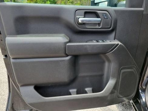Used 2024 GMC Sierra 2500 Pro AWD/4WD image 18