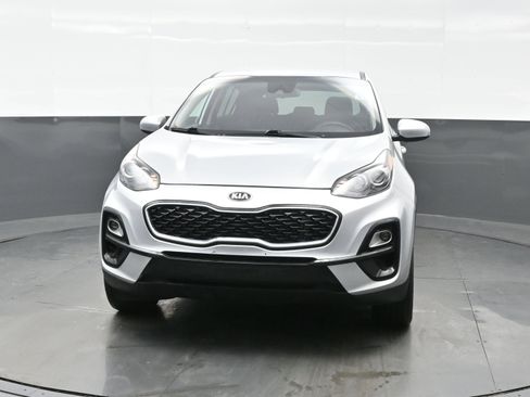Used 2022 Kia Sportage LX image 4