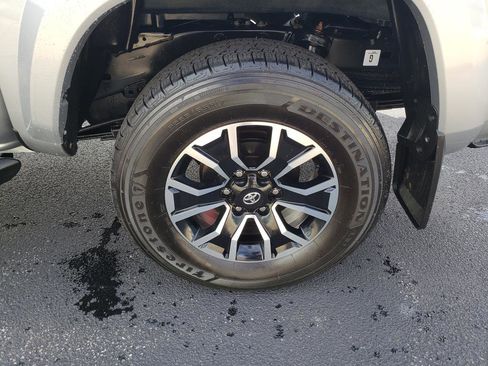 Used 2023 Toyota Tacoma TRD Sport image 27