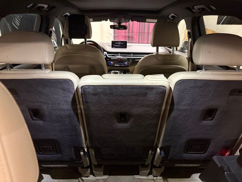 Used 2018 Audi Q7 3.0T Prestige AWD/4WD image 43