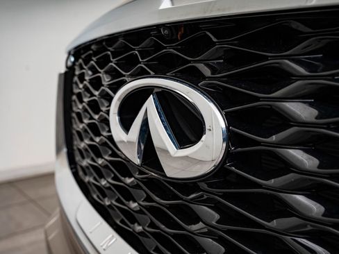 Used 2023 INFINITI QX60 Luxe AWD/4WD image 3