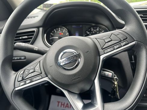 Used 2020 Nissan Rogue Sport S AWD/4WD image 19