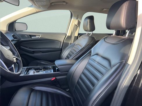 Used 2020 Ford Edge SEL image 23