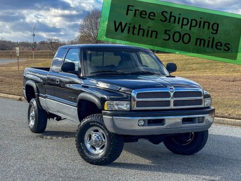 Used 2001 Dodge Ram 2500 Truck SLT image 2