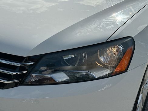 Used 2014 Volkswagen Passat 1.8T Wolfsburg Edition image 33