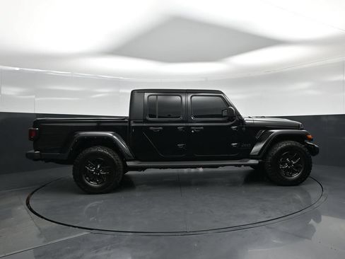 Used 2022 Jeep Gladiator Sport AWD/4WD image 22