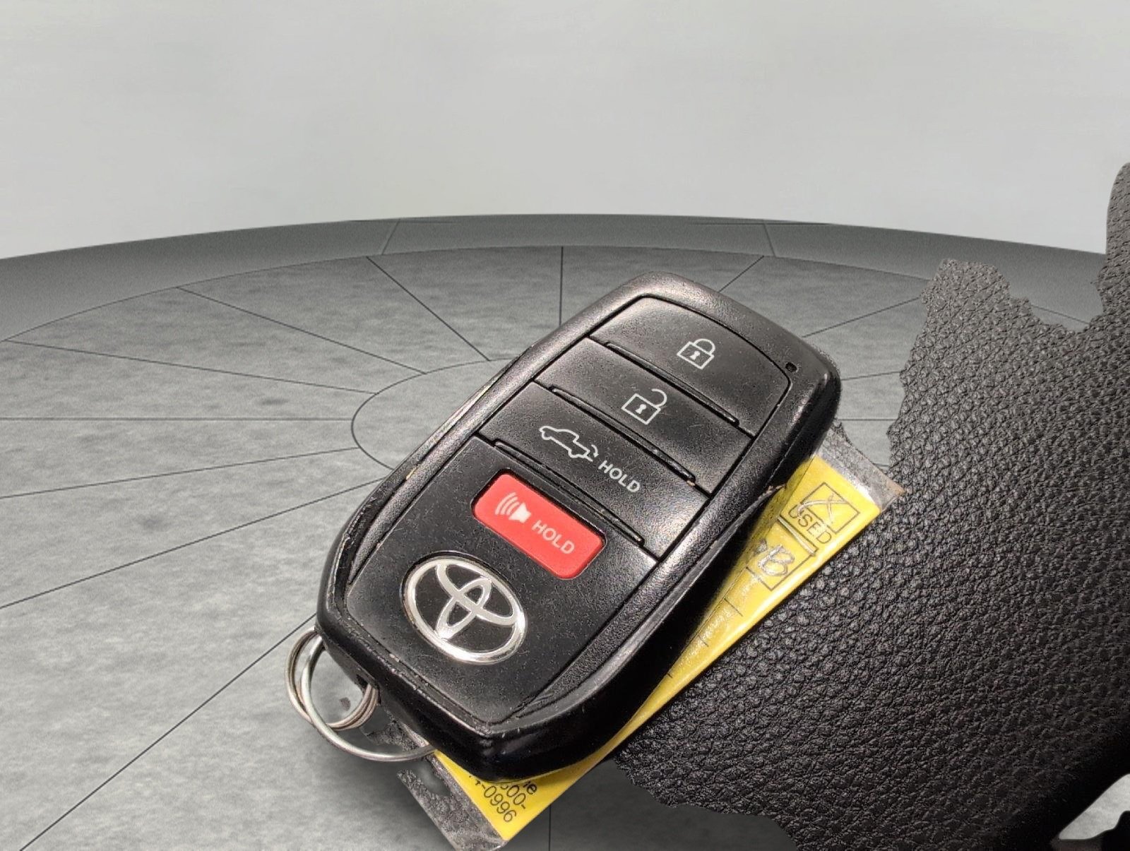 Used 2023 Toyota Tundra Limited w/ Power Package AWD/4WD image 28
