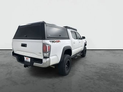 Used 2023 Toyota Tacoma TRD Off-Road image 3