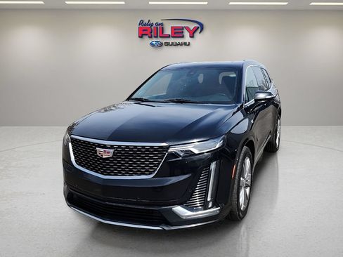 Used 2023 Cadillac XT6 Premium Luxury FWD image 1