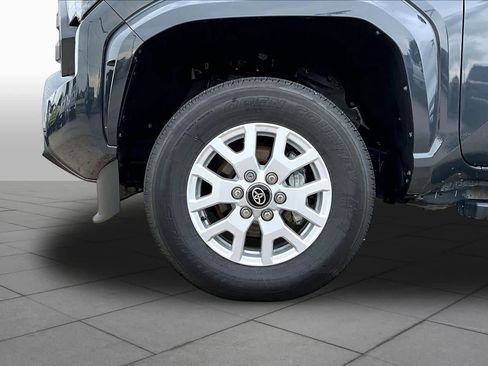 Used 2025 Toyota Tacoma SR5 RWD image 10