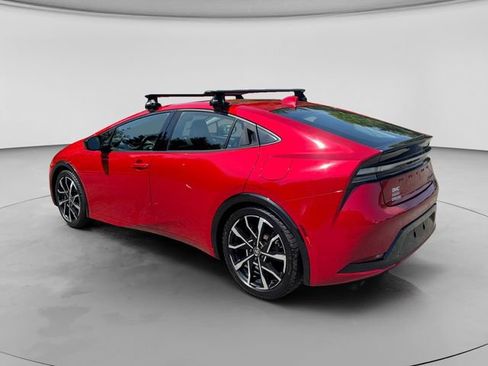 Used 2023 Toyota Prius Prime FWD image 3