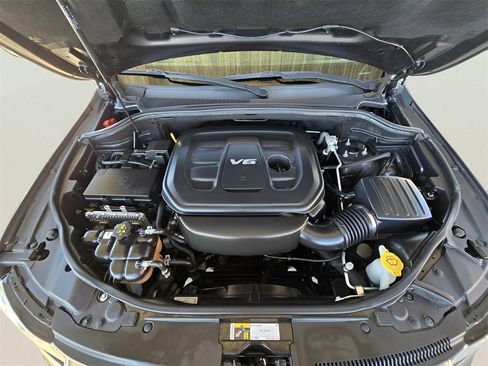 Used 2019 Jeep Grand Cherokee Limited image 25