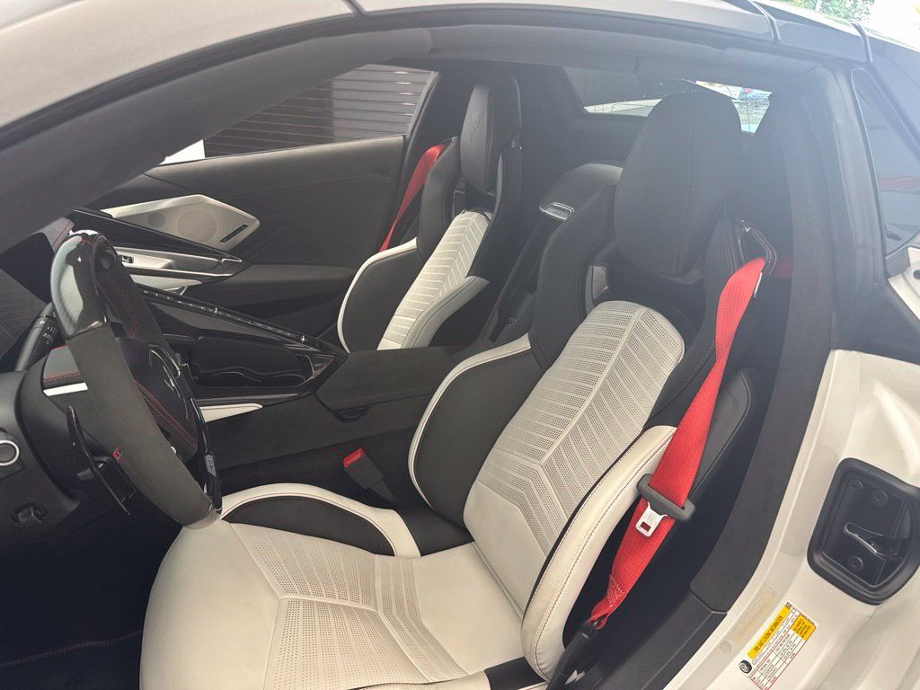 Used 2023 Chevrolet Corvette Z06 RWD image 7